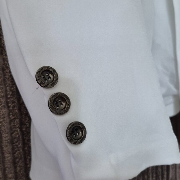 NEW COLLECTION White Blazer - Picture 3 of 4